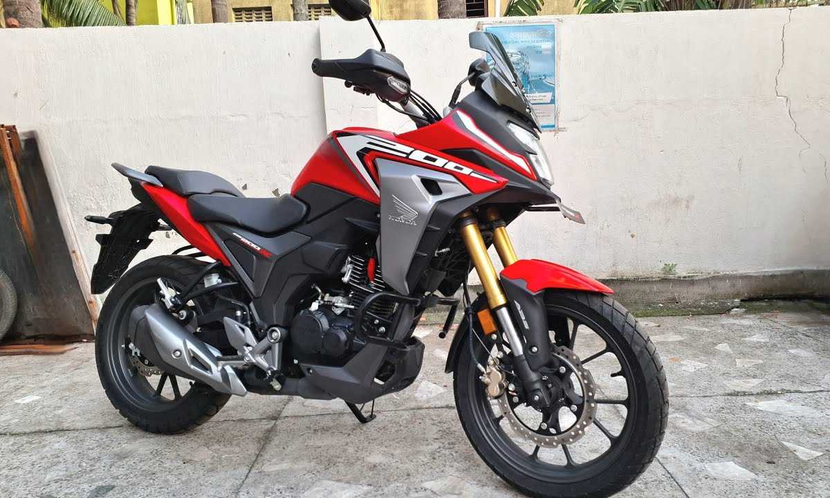 Honda CB200X