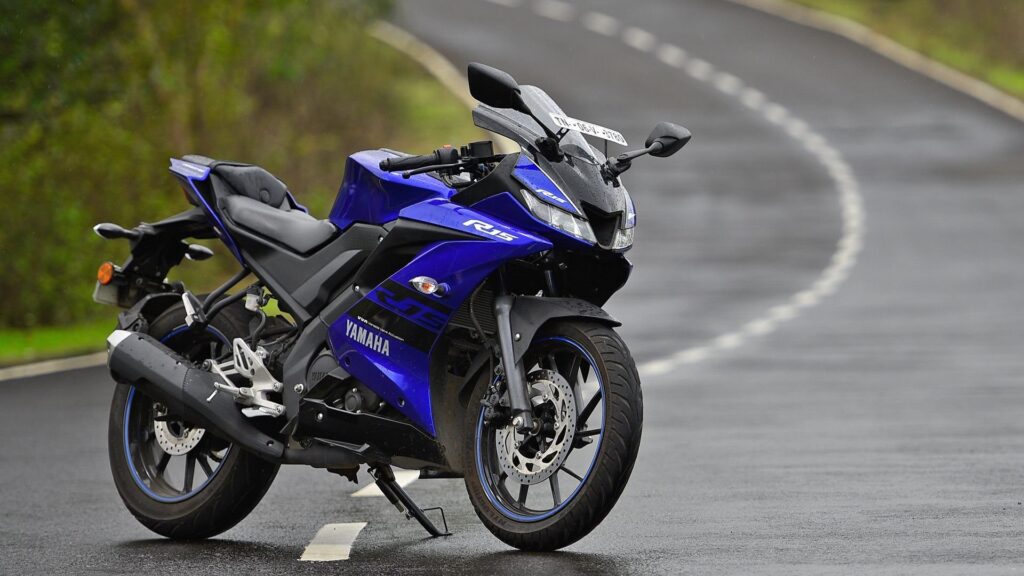 Yamaha R15 Yamaha R15 New Colour launch