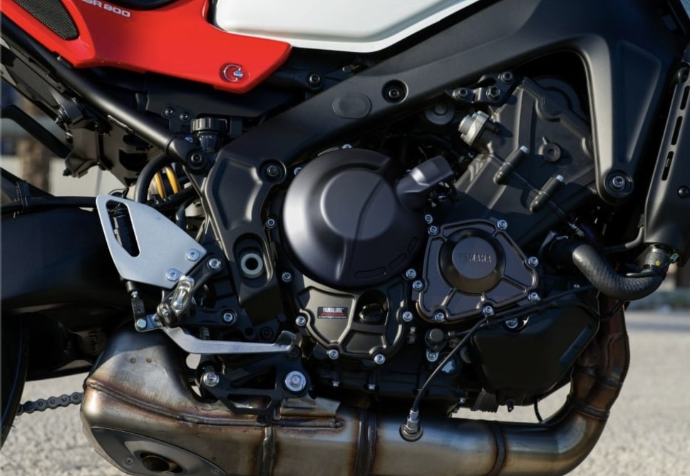 2025 यामाहा XSR 900 Engine Update