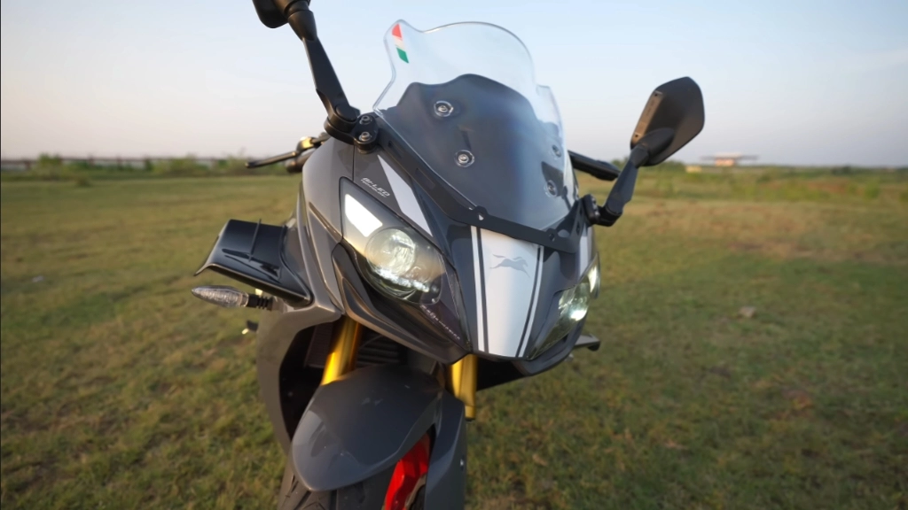 QTVS Apache RR 310 front look