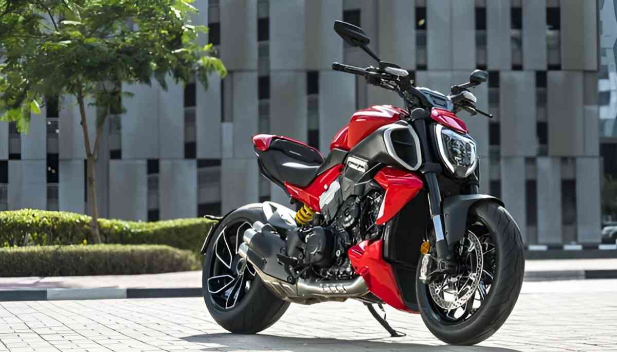 Ducati Diavel V4