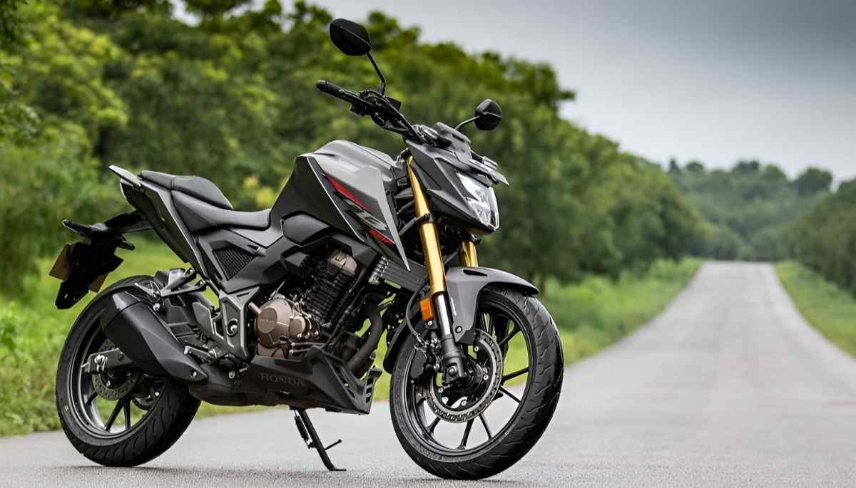 Honda की नई बाइक CB300F