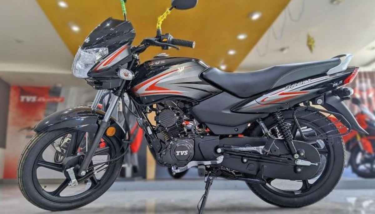 Tvs sports on road price