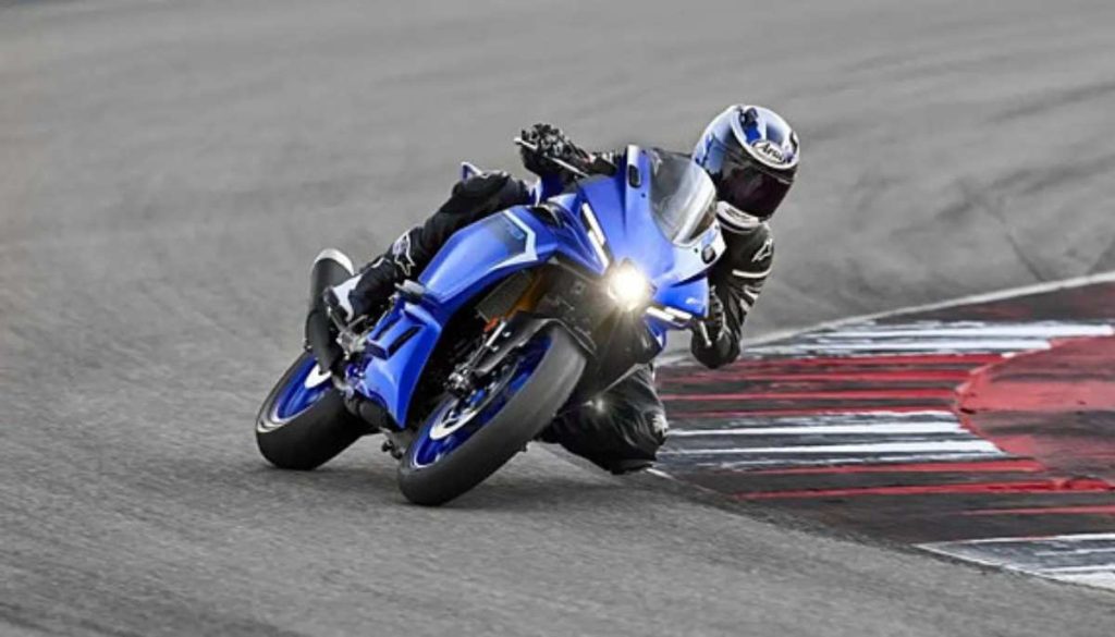 2025 Yamaha R3