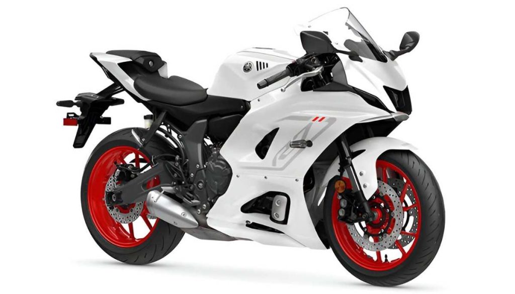 2025 Yamaha YZF-R7 on road Price